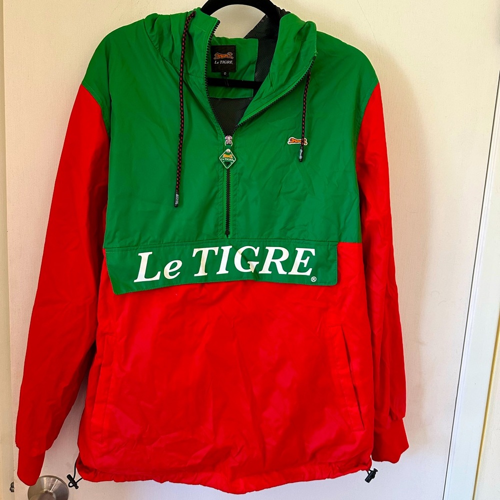Le Tigre Windbreaker Mens Size Small Red and Green